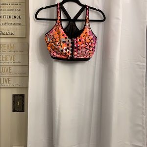 Victoria 's Secret  Sports bra